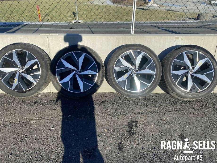 Hjulsett aluminium sommer til VW ID.4 2020-->> (HANKOOK|5X112 / ET45/ NAV 57|1|235/50R20|)