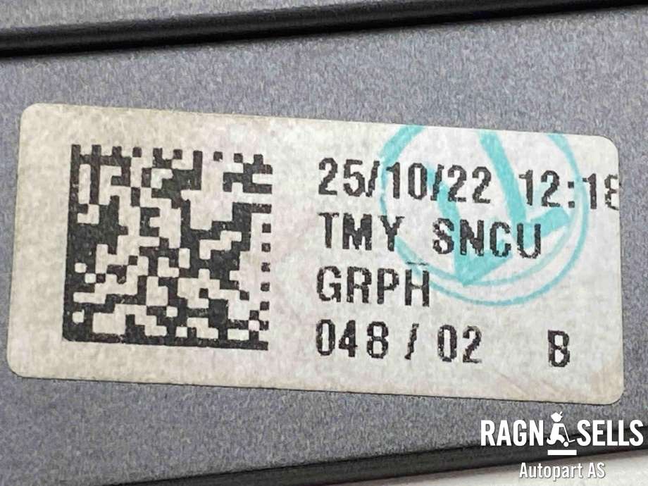 Bilstereo navigasjon skjerm til Tesla Model Y 2021-2024 (Type I)  (1089543-00-J|)