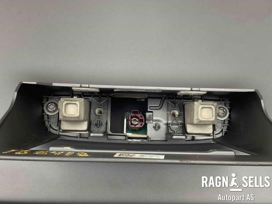 Bilstereo navigasjon skjerm til Tesla Model Y 2021-2024 (Type I)  (1089543-00-J|)