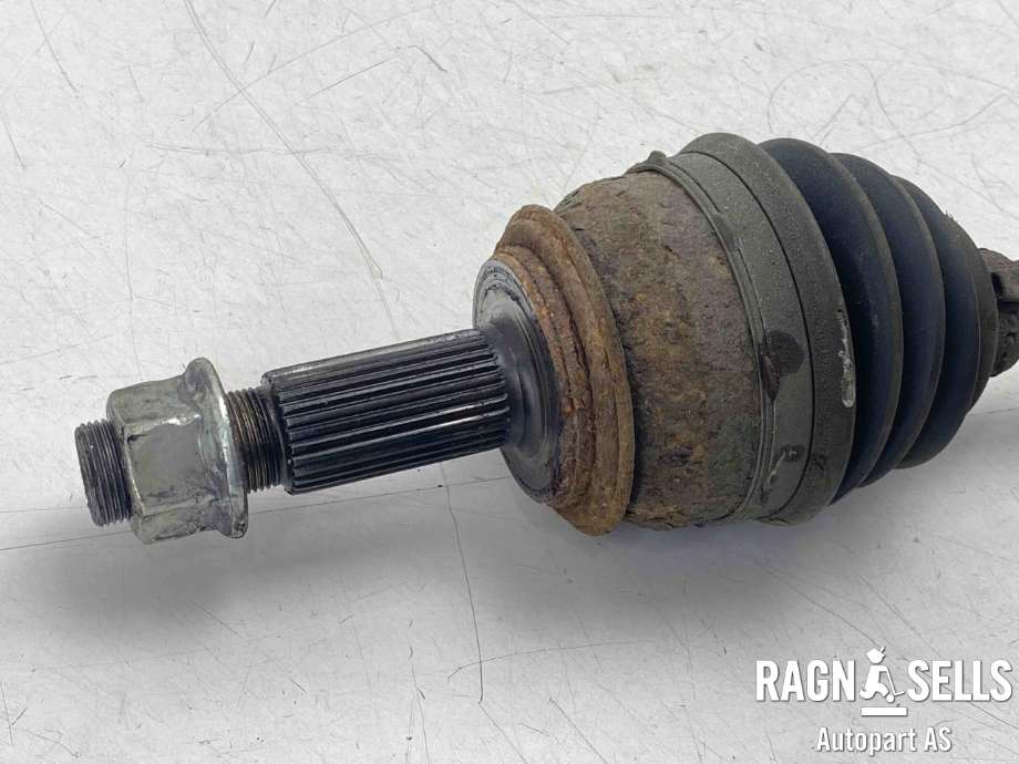 Drivaksel venstre foran, bensin/manuell til Nissan Qashqai 2014-2021 (Type II) (391014EA0A|)