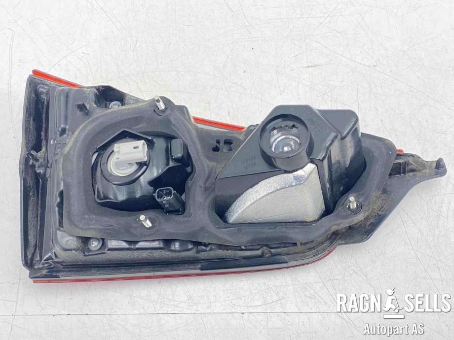 Baklykt høyre indre til Nissan Qashqai 2014-2021 (Type II)  (265504EA5D||265504EA6E)