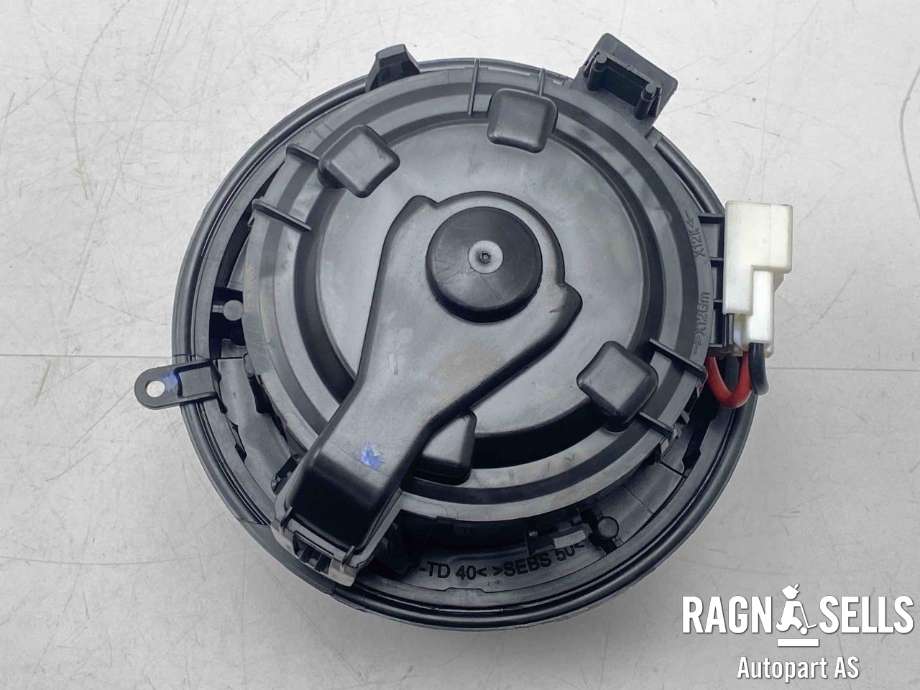 Varmeapparat motor til Nissan E-NV200 2014-->>  (VALEO|272264FA0A|)