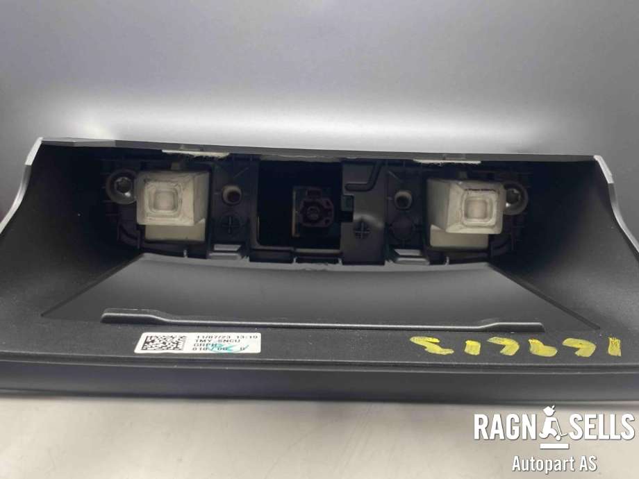 Bilstereo navigasjon skjerm til Tesla Model Y 2021-2024 (Type I)  (1089543-00-J|)