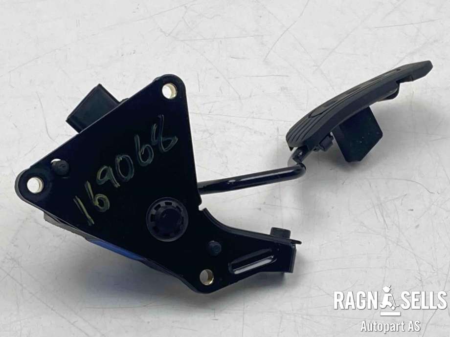 Pedal gass til Nissan E-NV200 2014-->>  (18002BJ91A|)