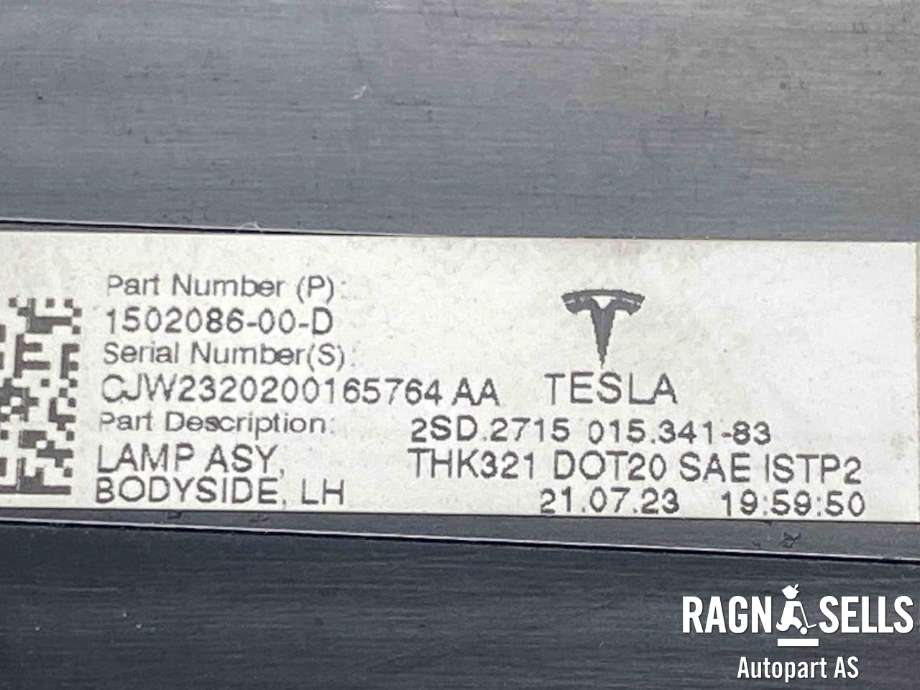 Baklykt venstre ytre til Tesla Model Y 2021-2024 (Type I)  (1502086-00-D|)