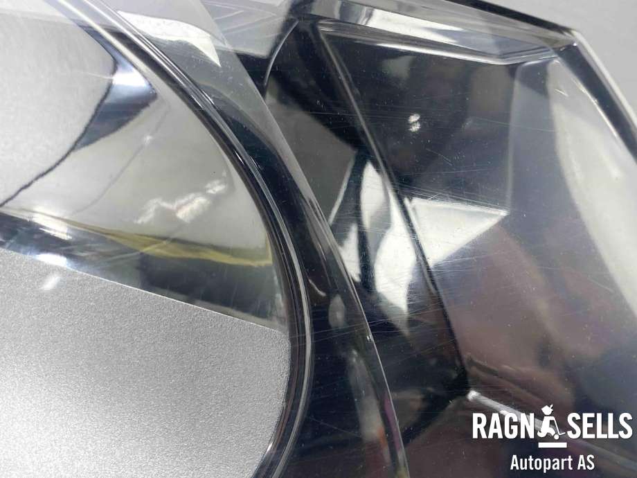 Frontlykt høyre xenon til Škoda Octavia 2005-2008 (Type II, Fase 1) (1Z1 941 018 N|)