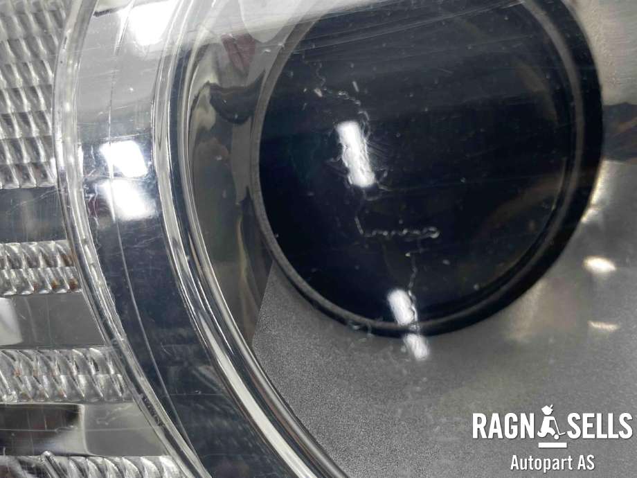 Frontlykt høyre xenon til Škoda Octavia 2005-2008 (Type II, Fase 1) (1Z1 941 018 N|)