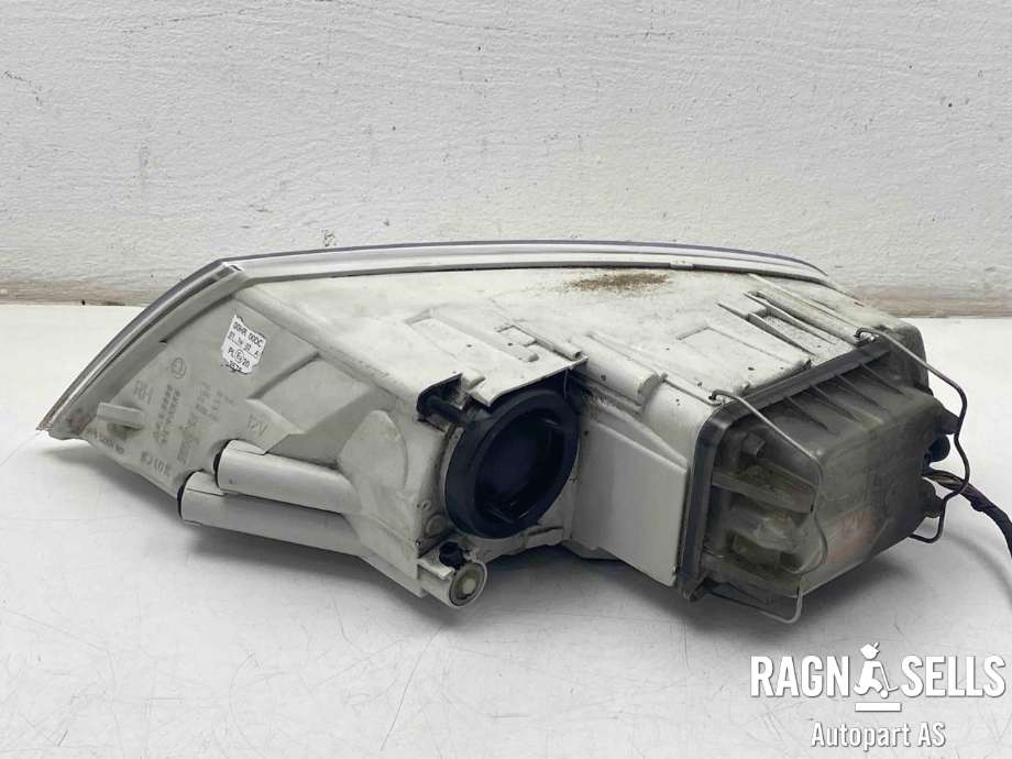 Frontlykt høyre xenon til Škoda Octavia 2005-2008 (Type II, Fase 1) (1Z1 941 018 N|)