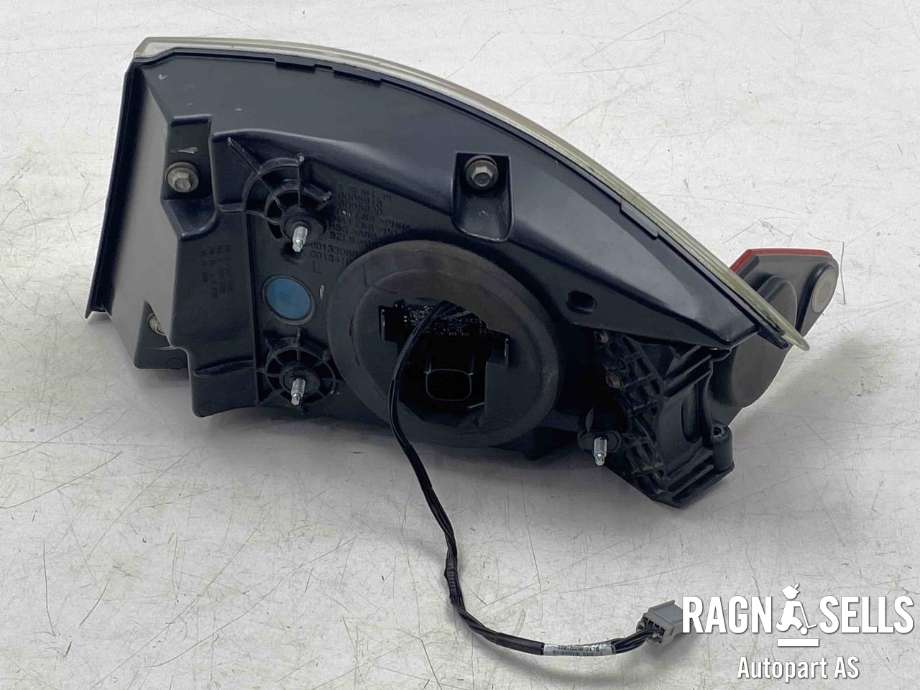 Baklykt venstre ytre til Tesla Model S 2013-2016 (Fase 1)  (6005920-00-E|6005920-00-C|)