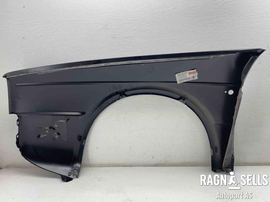 Skjerm høyre foran til VW Golf II 1984-1991  (KLOKKERHOLM|165 821 022 E|02140811CX|9521312A1)