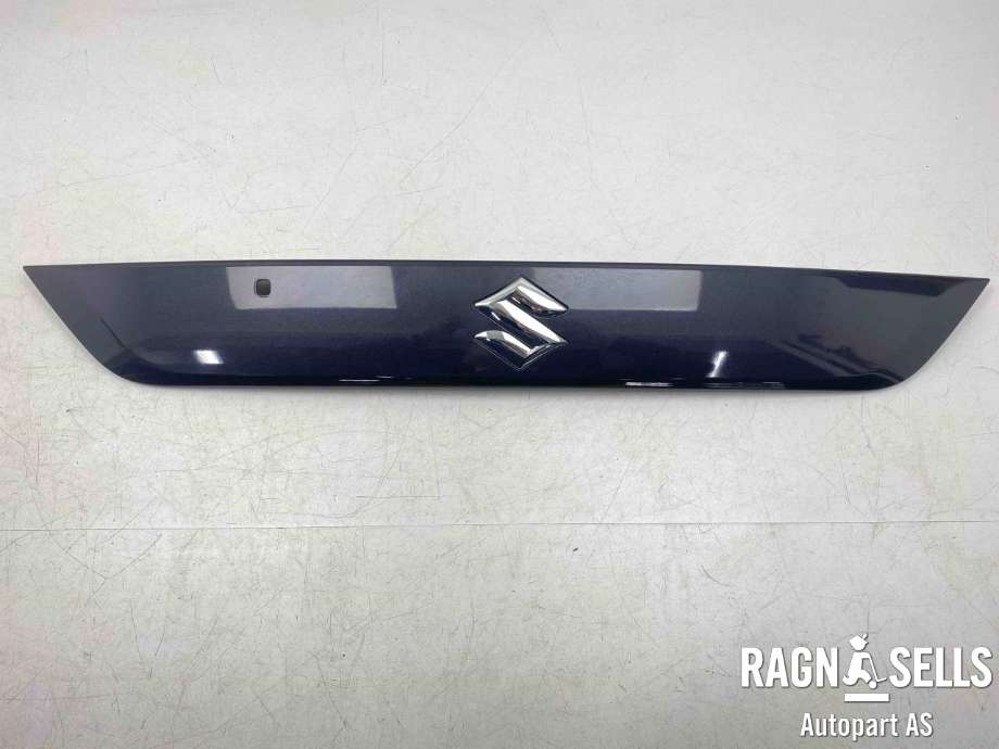 Bakluke/bakdør håndtak til Suzuki SX4 S-CROSS, 2013-->> (Type II)  (83940-61M10-ZUR)