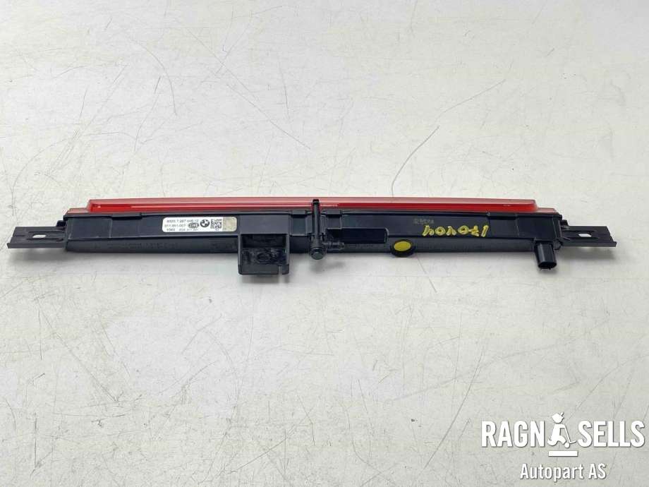 Baklykt bremselys bakrute til BMW X1 2015-2022 (F48) (F48) (HELLA|63 25 7 297 446|)