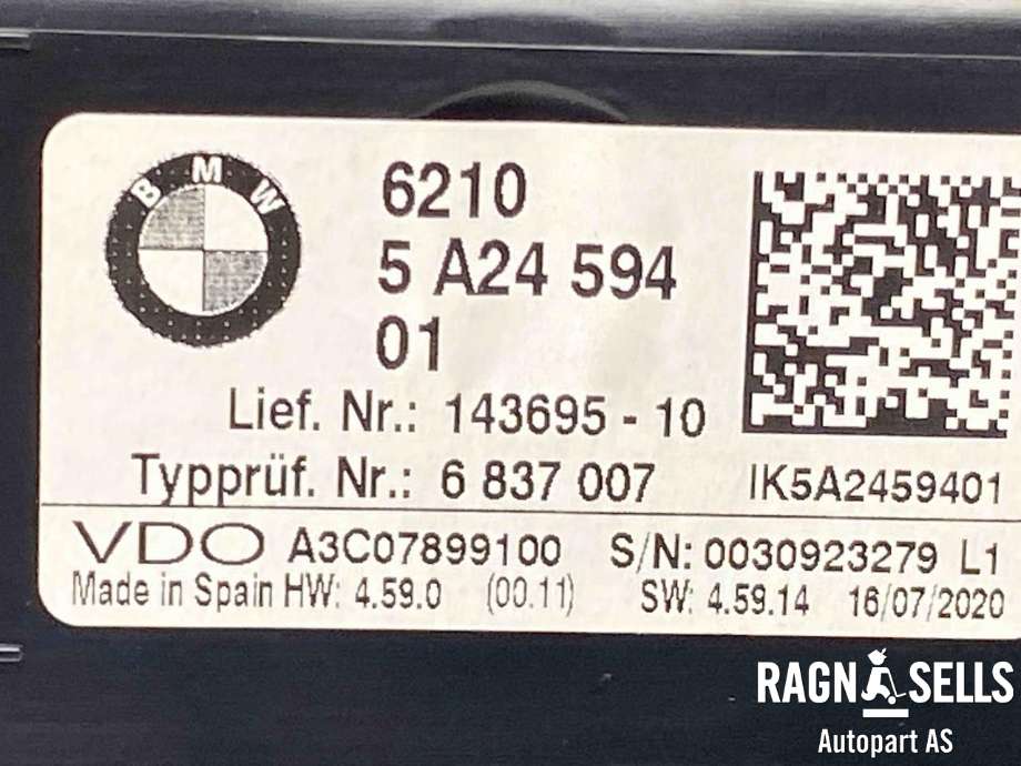 Instrumentpanel til BMW X1 2015-2022 (F48) (F48) (62 10 5 A3B 671|62 10 5 B41 3C6|)