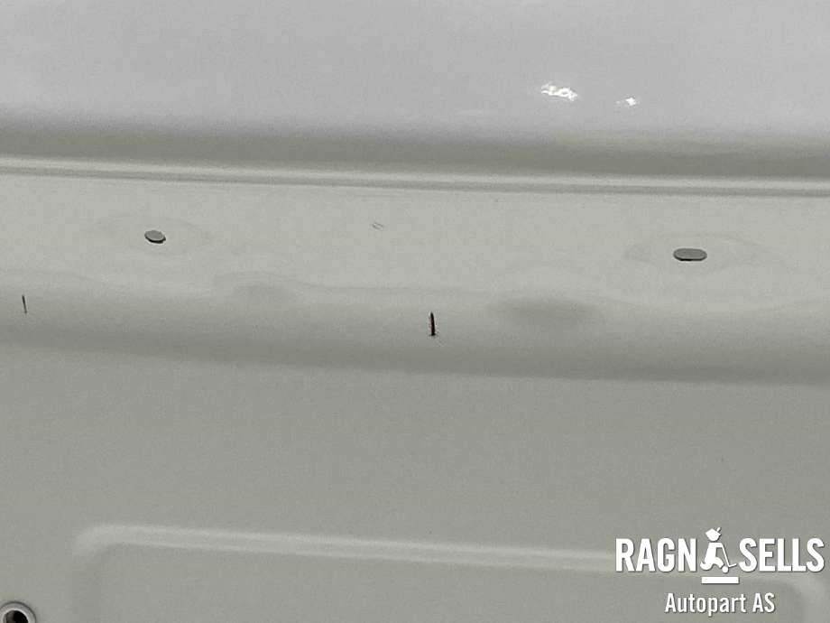 Bakluke til Hyundai Kona 2017-2021 (Type I, Fase 1)  (P6W - CHALK WHITE|73700J9010|)