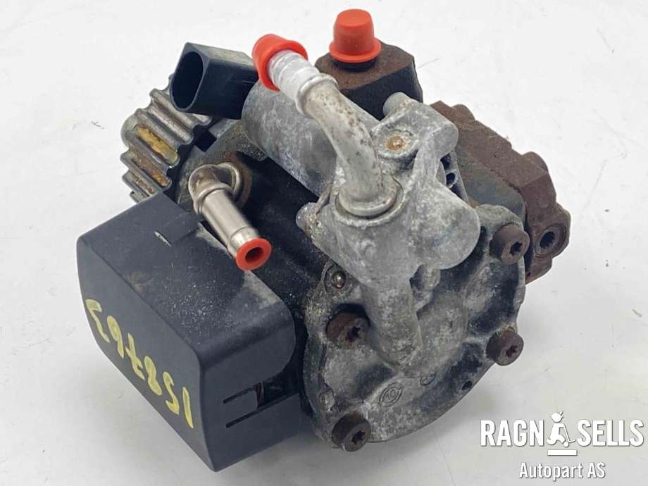 Dieselpumpe til VW Passat 2011-2015 (B7) (B7) (03L 130 755 AN|)