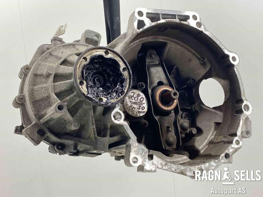 Girkasse manuell 6-trinn til VW Passat 2011-2015 (B7) (B7) (02S 300 047 M|02S 300 047 MX|MYP)