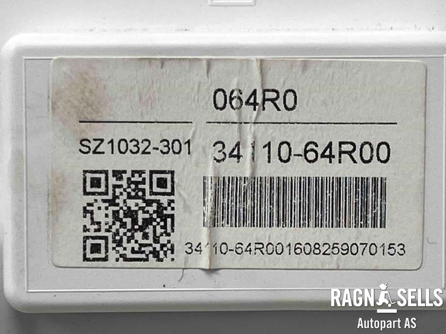 Instrumentpanel til Suzuki SX4 S-CROSS 2013-->> (Type II)  (3411064R00|)