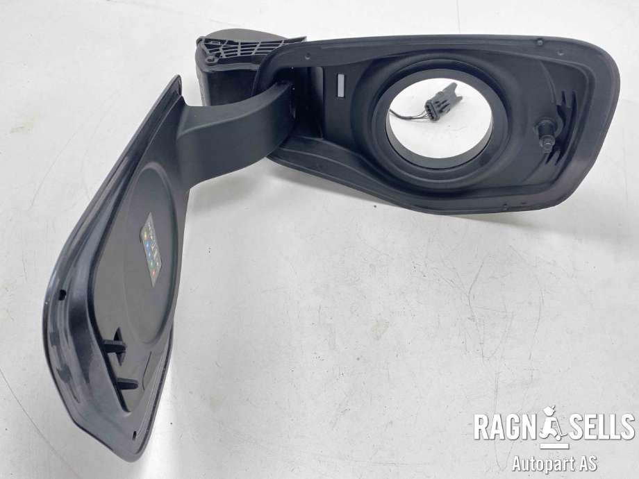 Ladeluke karosseri elbil til BMW X1, 2015-2022 (F48) (F48) (51 17 8 496 628)