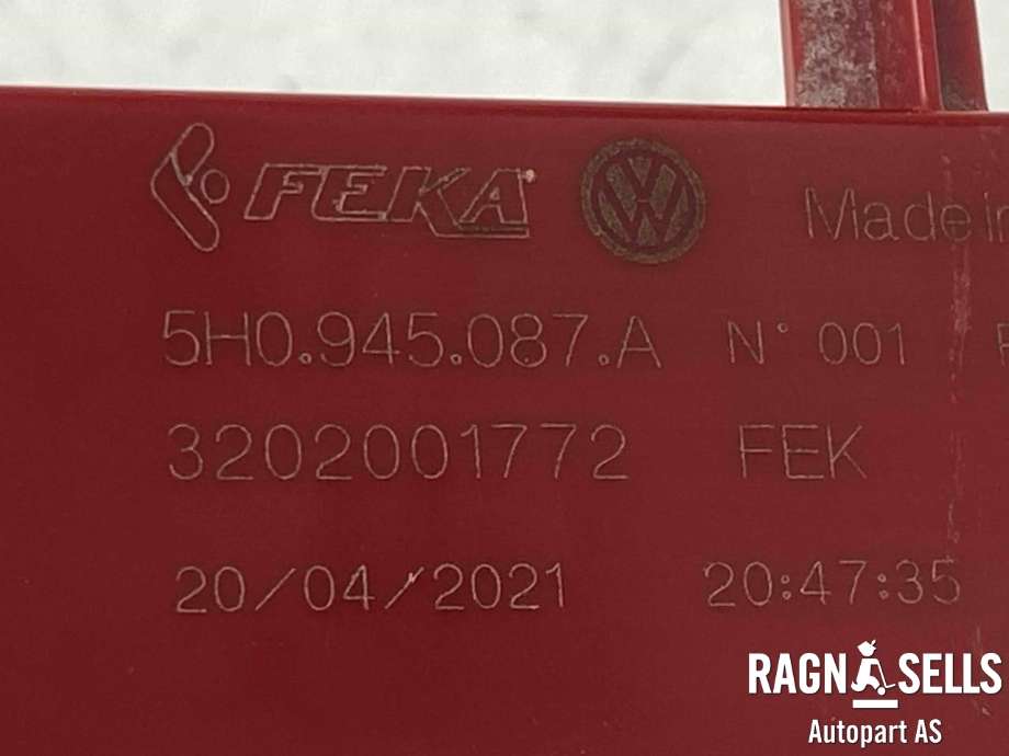 Baklykt bremselys bakrute til VW ID.4 2020-->>  (11A 827 555 C|)