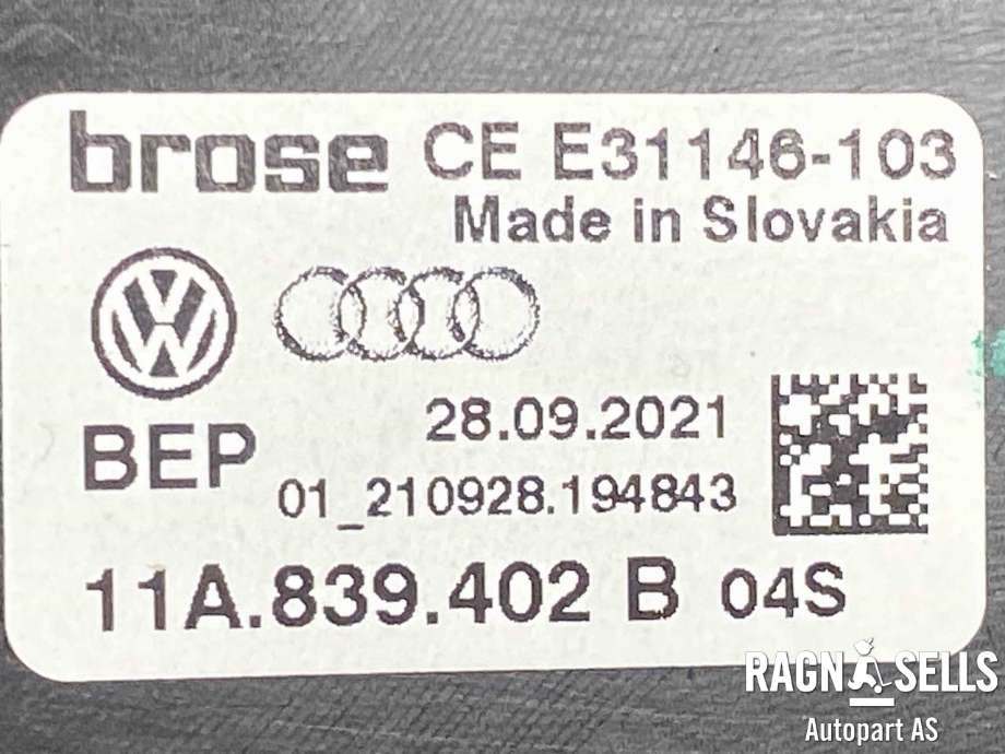 Ruteheis høyre bak til VW ID.4 2020-->>  (11A 839 462 B|)