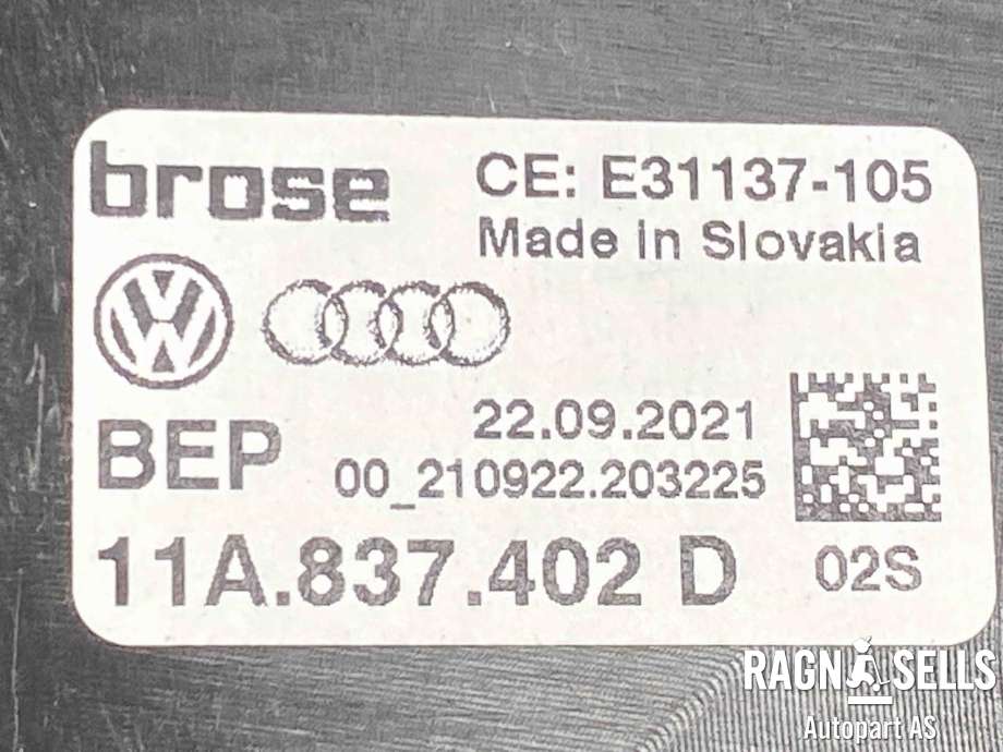 Ruteheis høyre foran til VW ID.4 2020-->>  (11A 837 462 D|)