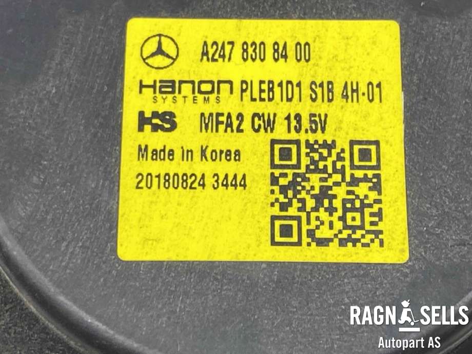 Varmeapparat motor til Mercedes A-Klasse 2018-->> (W177) (W177) (A 247 830 84 00|2478308400|)
