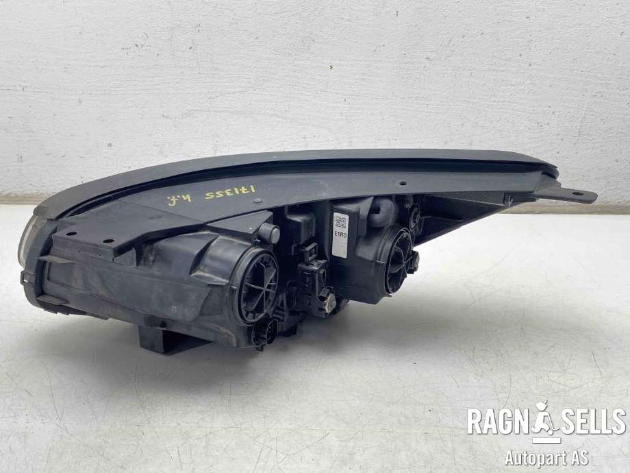 Frontlykt høyre halogen til Kia Soul 2014-2019 (Type II)  (92102E40101D|)