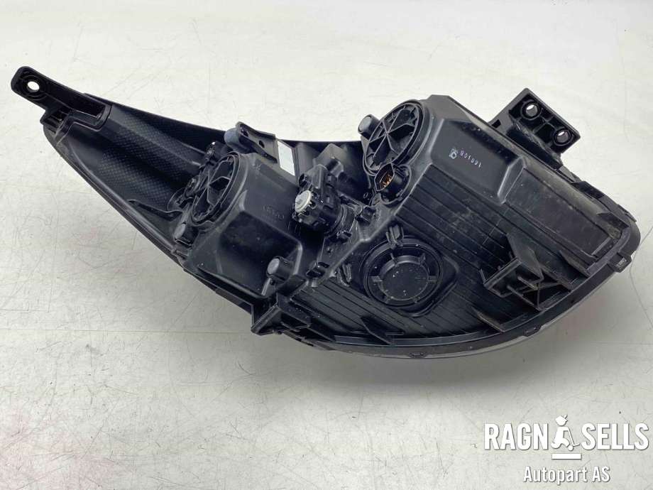 Frontlykt venstre halogen til Kia Soul 2014-2019 (Type II)  (92101E40101D|)