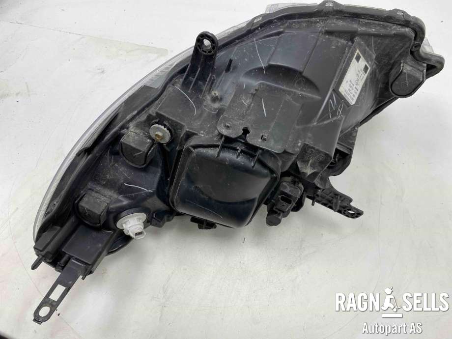 Frontlykt høyre halogen til Mercedes Citan 2012-2021 (W415) (W415) (A 415 826 01 01|)