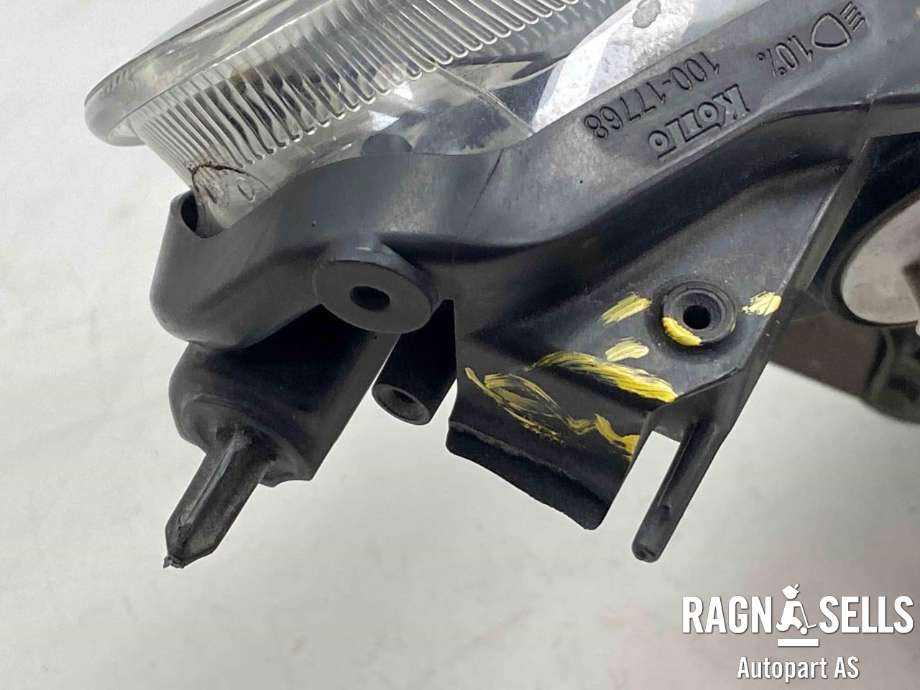 Frontlykt venstre halogen til Mercedes Citan 2012-2021 (W415) (W415) (A 415 826 02 01|)