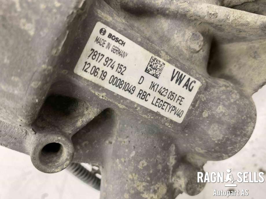 Tannstang elektrisk til VW Caddy 2015-2020 (Type III, Fase 3)  (1K1 423 055 M|1K1423051FE|1K1 423 055 MX|1K0909144J|1K1423051BQ|1K1423051CL|1K1423051DL|1K1423051ED|1K1423051EK|1K1423051EP|1K1423051ES|1K1423055EE|1K1423055K)