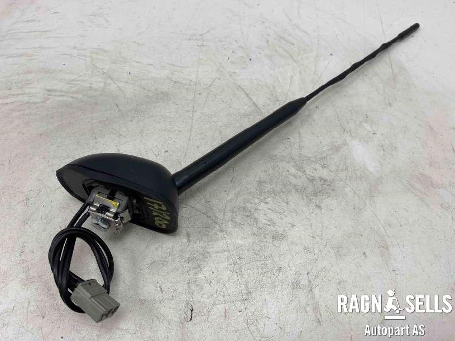 Antenne til Suzuki Vitara 2015-->> (Type IV)  (3925168L00|3925368L11|)