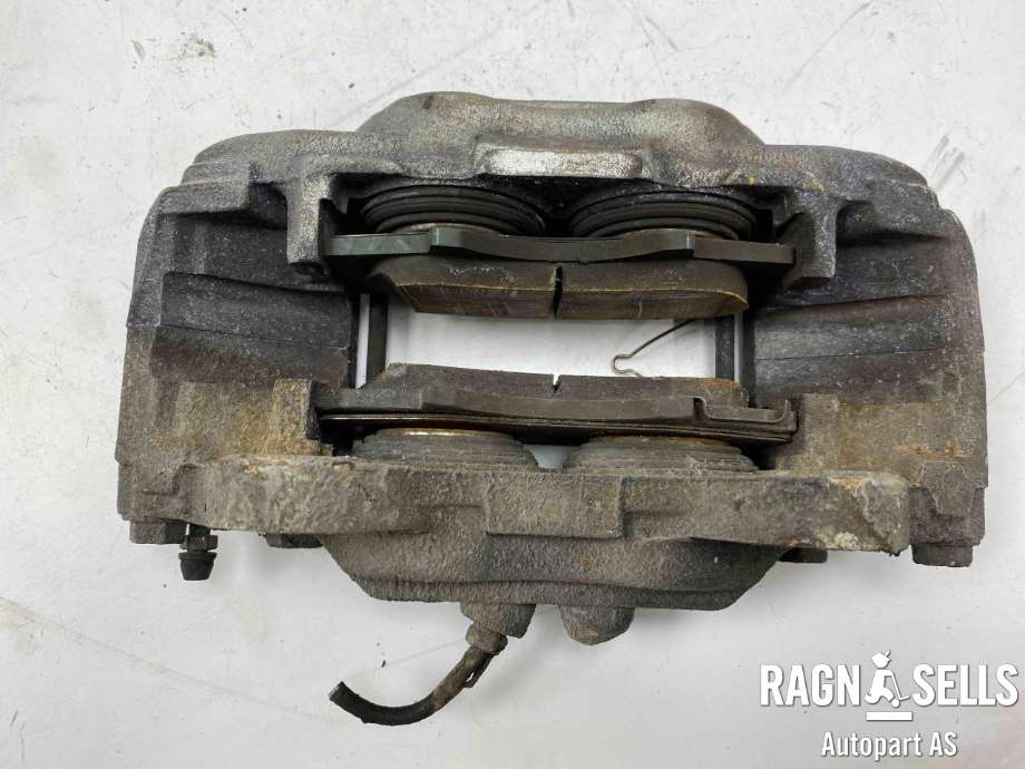 Bremsecaliper venstre foran til Toyota Hilux 2020-->>  (477500K350|)