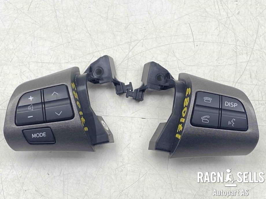 Bryter diverse til Toyota RAV4, 2009-2013 (Type III, Fase 2)  (8425042060)