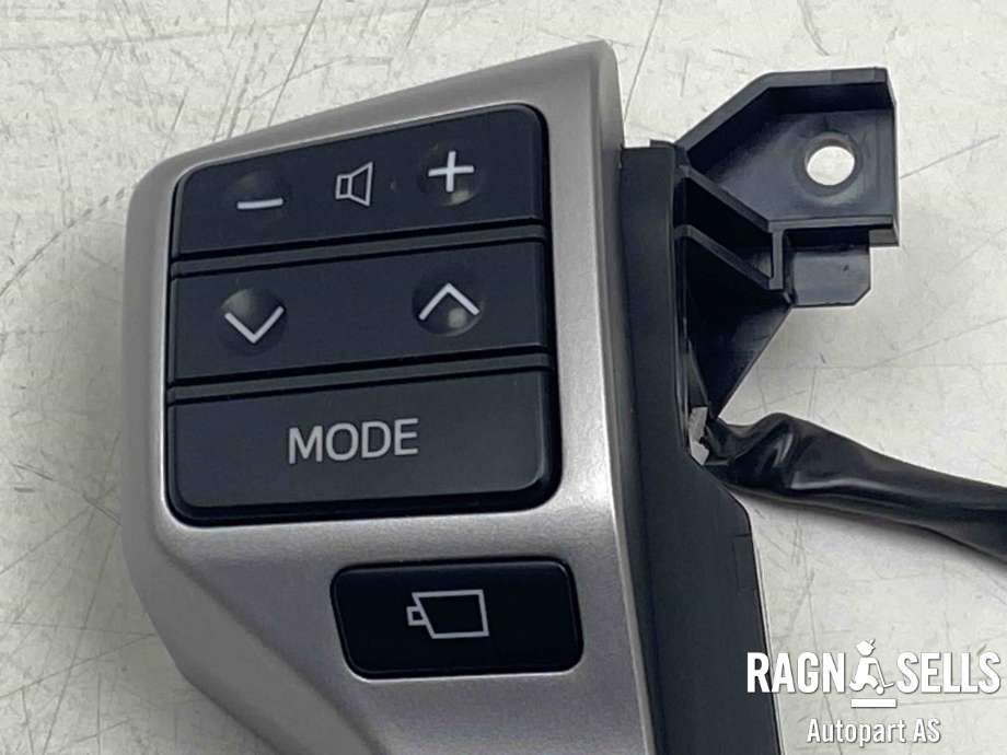 Bryter diverse til Toyota Land Cruiser 150 2014-->> (Fase 2)  (8425060380B0|)