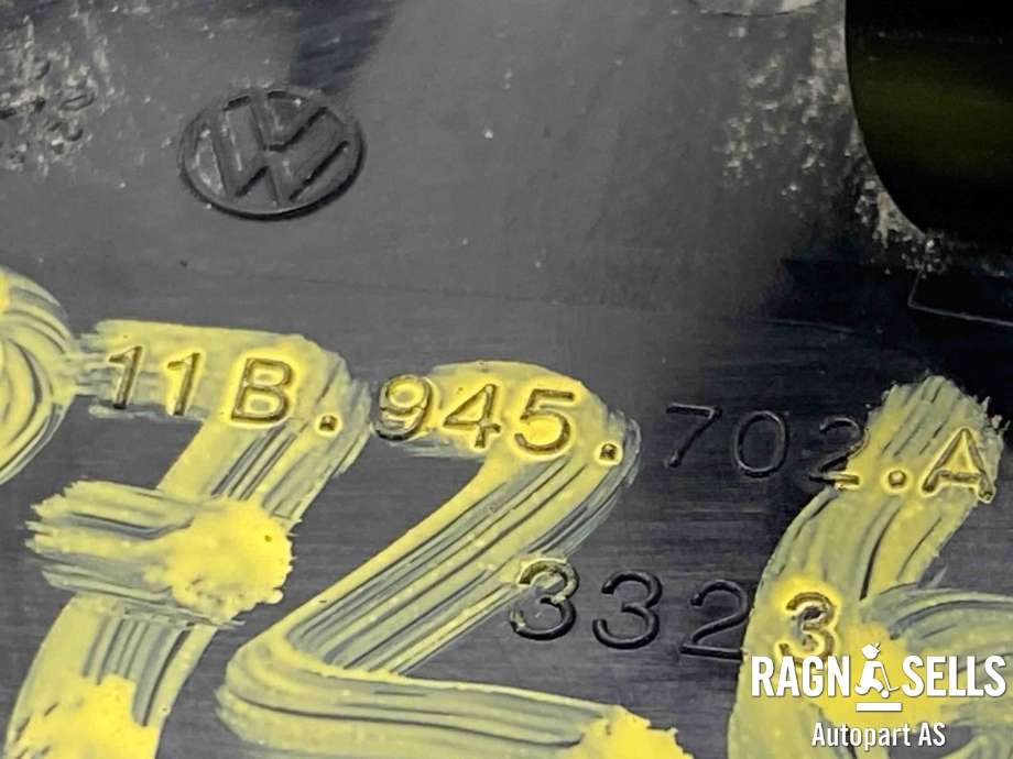 Baklykt fra støtfanger høyre til VW ID.4 2020-->>  (11B 945 702 A|)