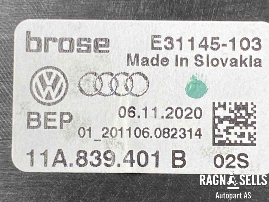 Ruteheis venstre bak til VW ID.4 2020-->>  (11A 839 461 B|11A 839 461 D|)