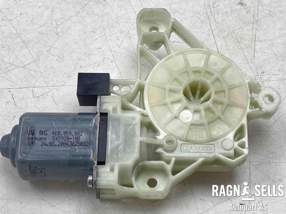 Ruteheis, kun motor, venstre bak til VW ID.4 2020-->>  (4K0 959 882|)