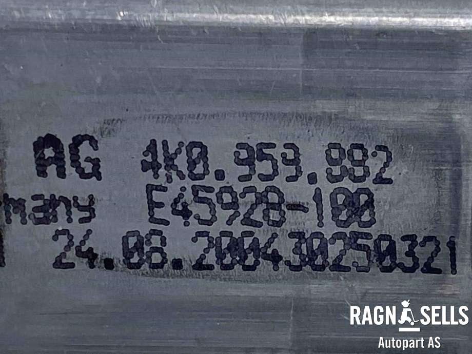 Ruteheis, kun motor, venstre bak til VW ID.4 2020-->>  (4K0 959 882|)