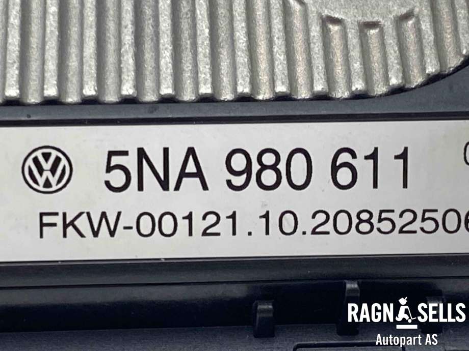 Antenne forsterker til VW ID.4 2020-->> (5NA980611|)