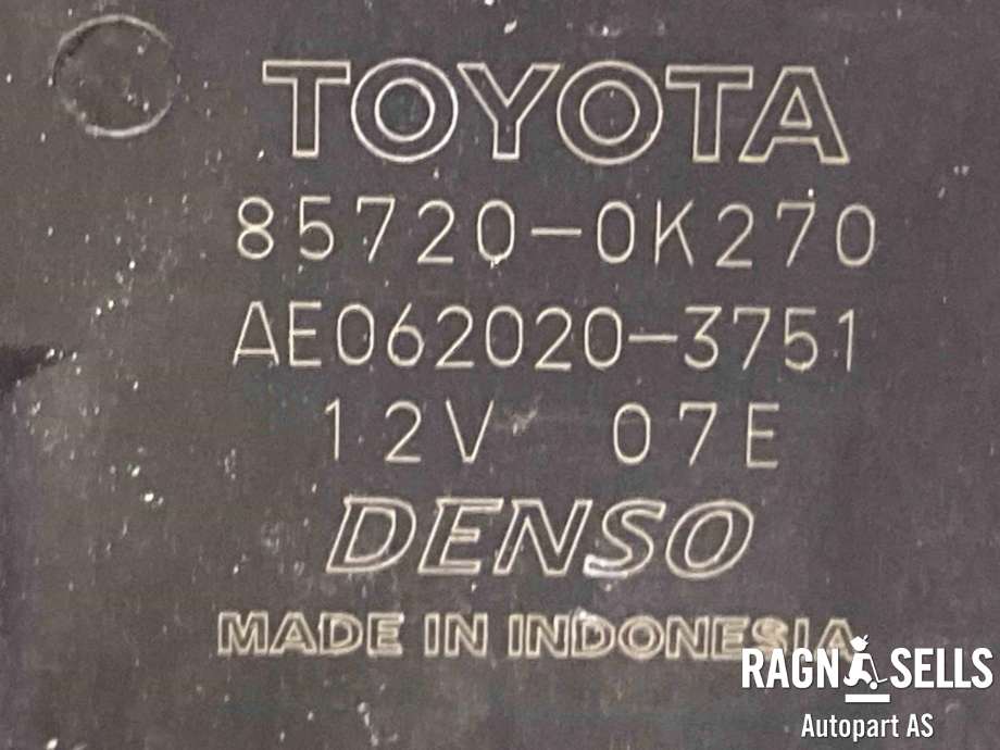 Ruteheis høyre bak til Toyota Hilux 2020-->>  (698030K120|)