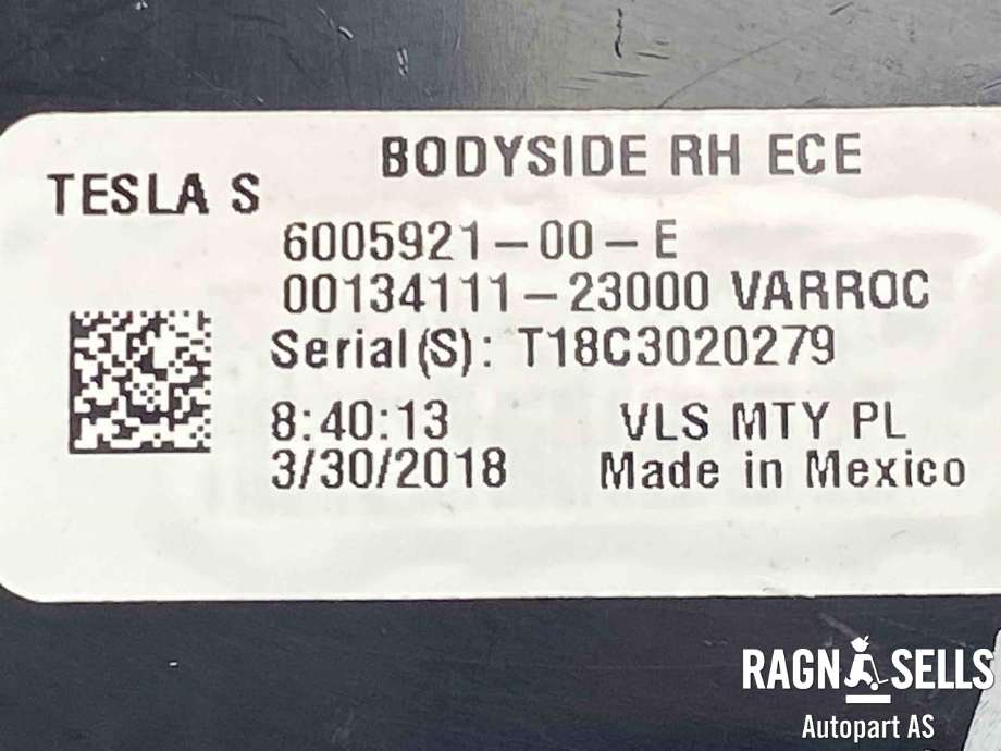 Baklykt høyre ytre til Tesla Model S 2016-2021 (Fase 2)  (6005921-00-E|)