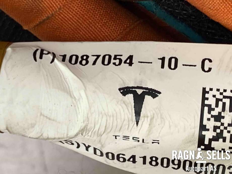 Batterilader inntak/luke til Tesla Model S 2016-2021 (Fase 2)  (1061353-00-F|1087054-10-C|)