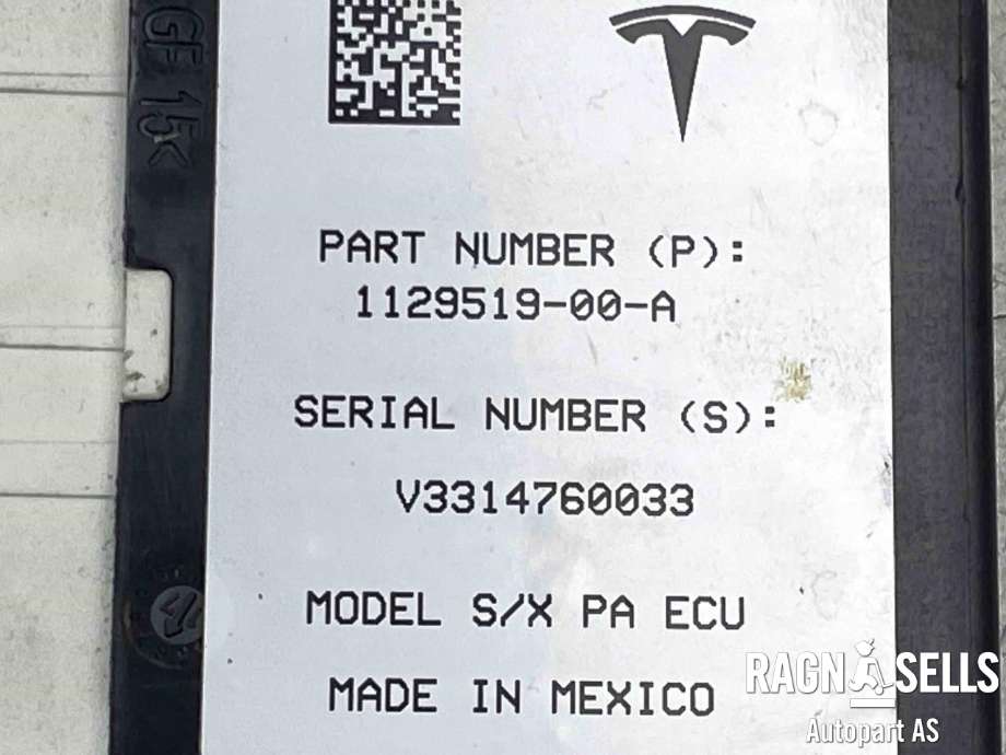 Styreenhet parkering til Tesla Model S 2016-2021 (Fase 2)  (112951900A|)