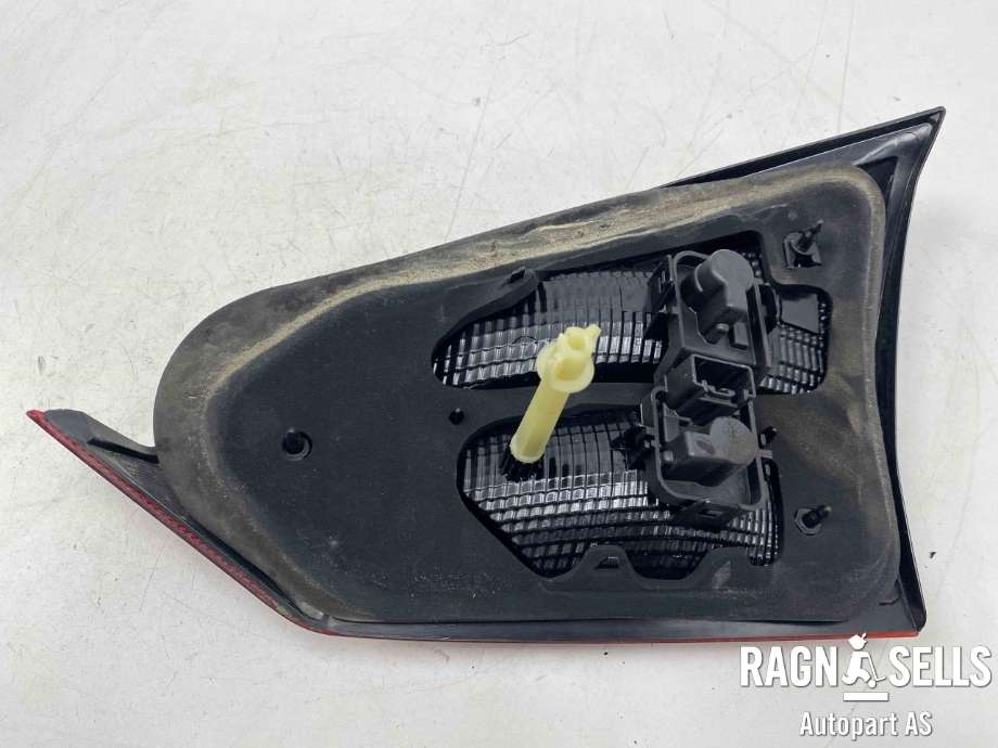 Baklykt venstre indre til Ford C-Max 2015-2019 (Type II, Fase 2)  (AM51-13A603-BE||1767544)