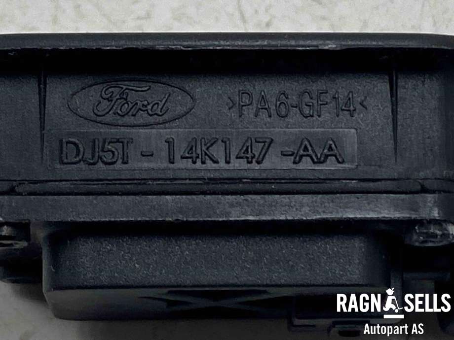 Bryter baklukeåpner til Ford C-Max 2015-2019 (Type II, Fase 2) (DJ5T-14K147-AA||1852083)