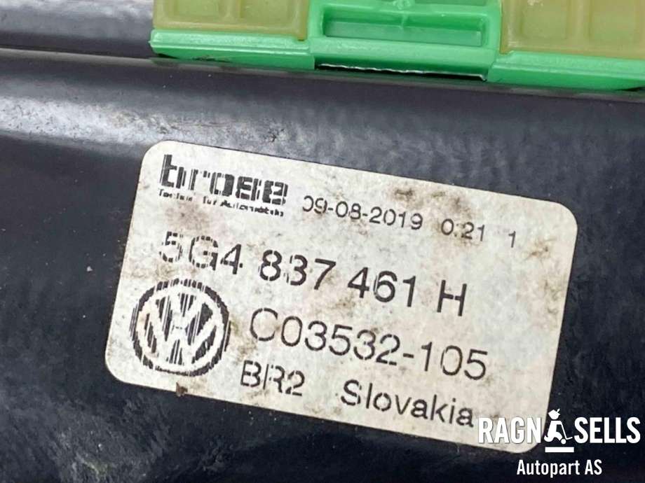 Ruteheis venstre foran til VW e-Golf 2017-2020 (Fase 2)  (5G4 837 461 H|5Q0 959 801 C|)