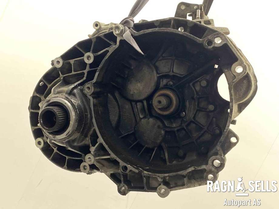 Girkasse 4WD hovedkasse til VW Transporter / Caravelle 2003-2009 (Fase 1) (T5) (T5) (0A5 300 011 DX|0A5 300 011 MX|)