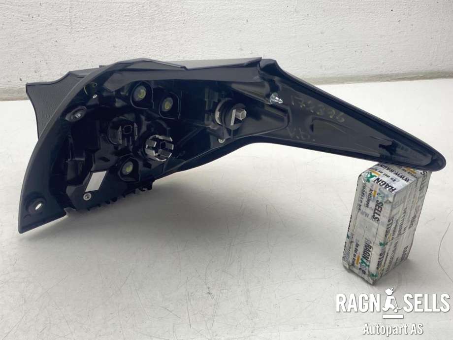 Baklykt venstre til Toyota Yaris 2020-->> (Type IV) (81561K0040|)