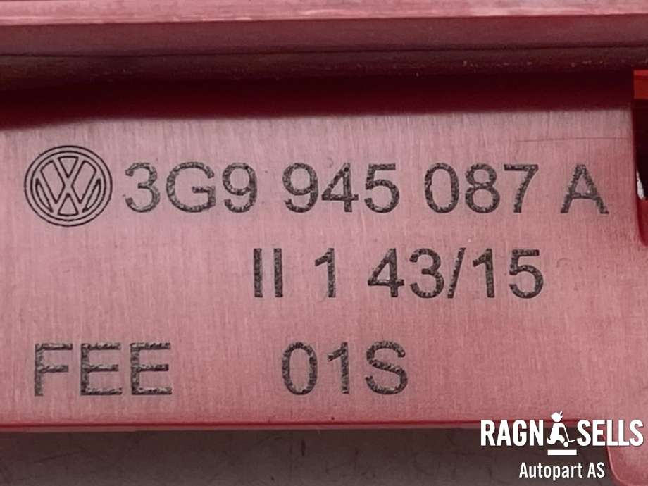 Baklykt bremselys bakrute til VW Passat 2015-2019 (Fase 1) (B8) (B8) (3G9945087A|3G9 945 087 E|)